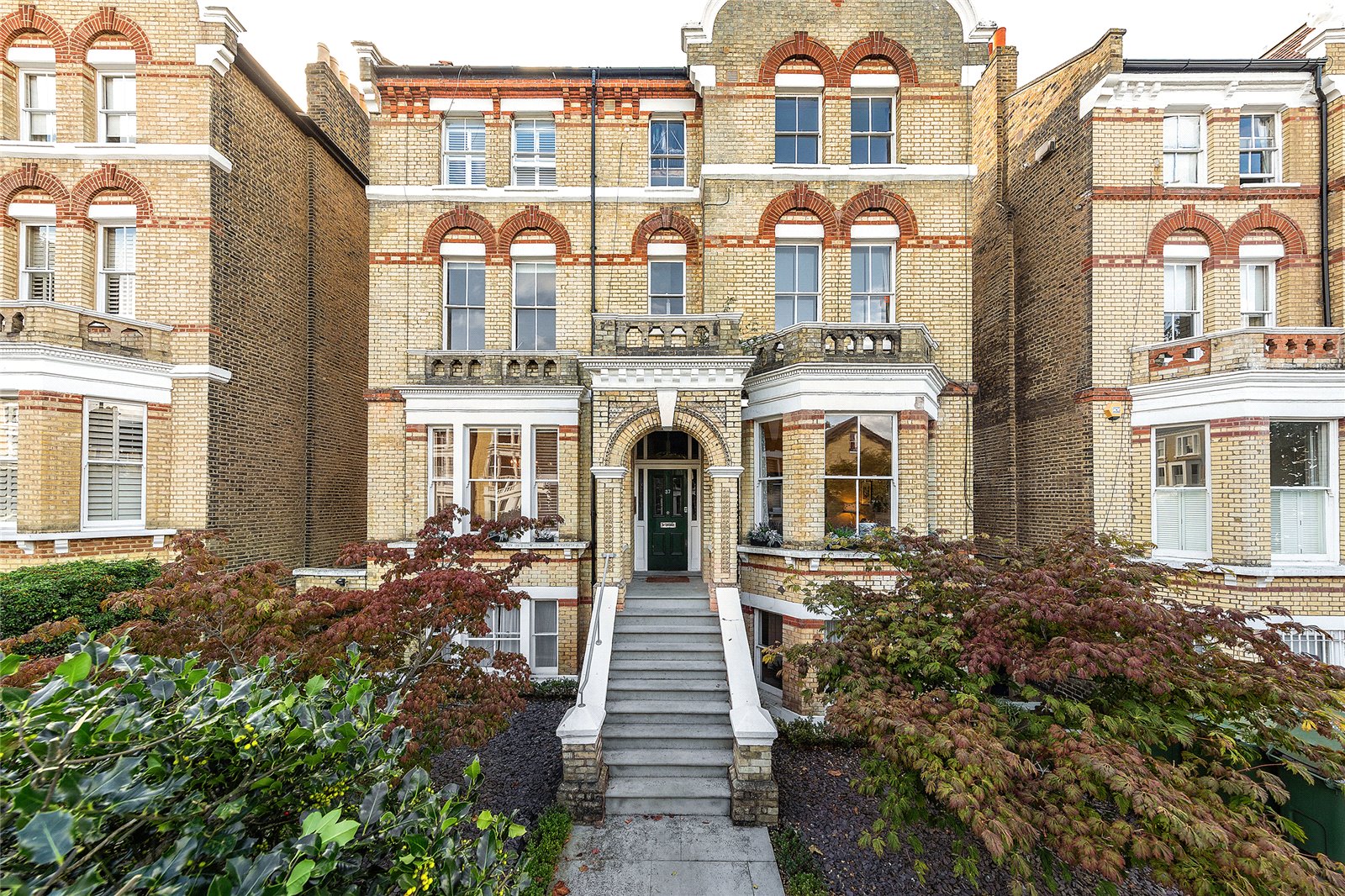 Large house in clapham 